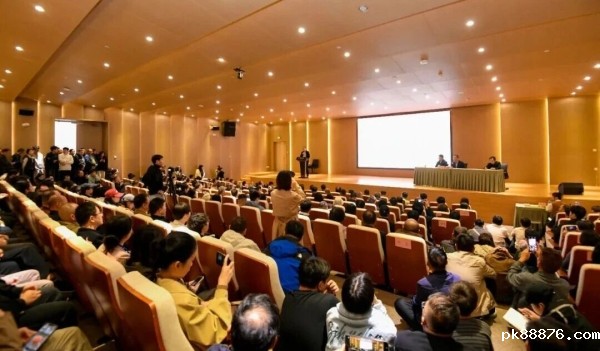 中国书协隶书委员会2025年工作会议暨全国第五届隶书作品展览隶书创作讨论会在郑州举行