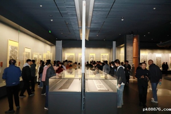 “全国第五届隶书作品展览”在河南举办